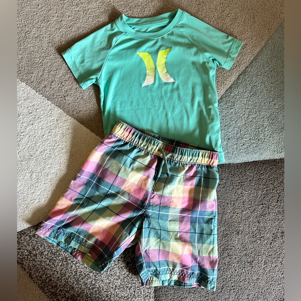 Bundle kids Swim Rash Guard and Shorts 3-5T